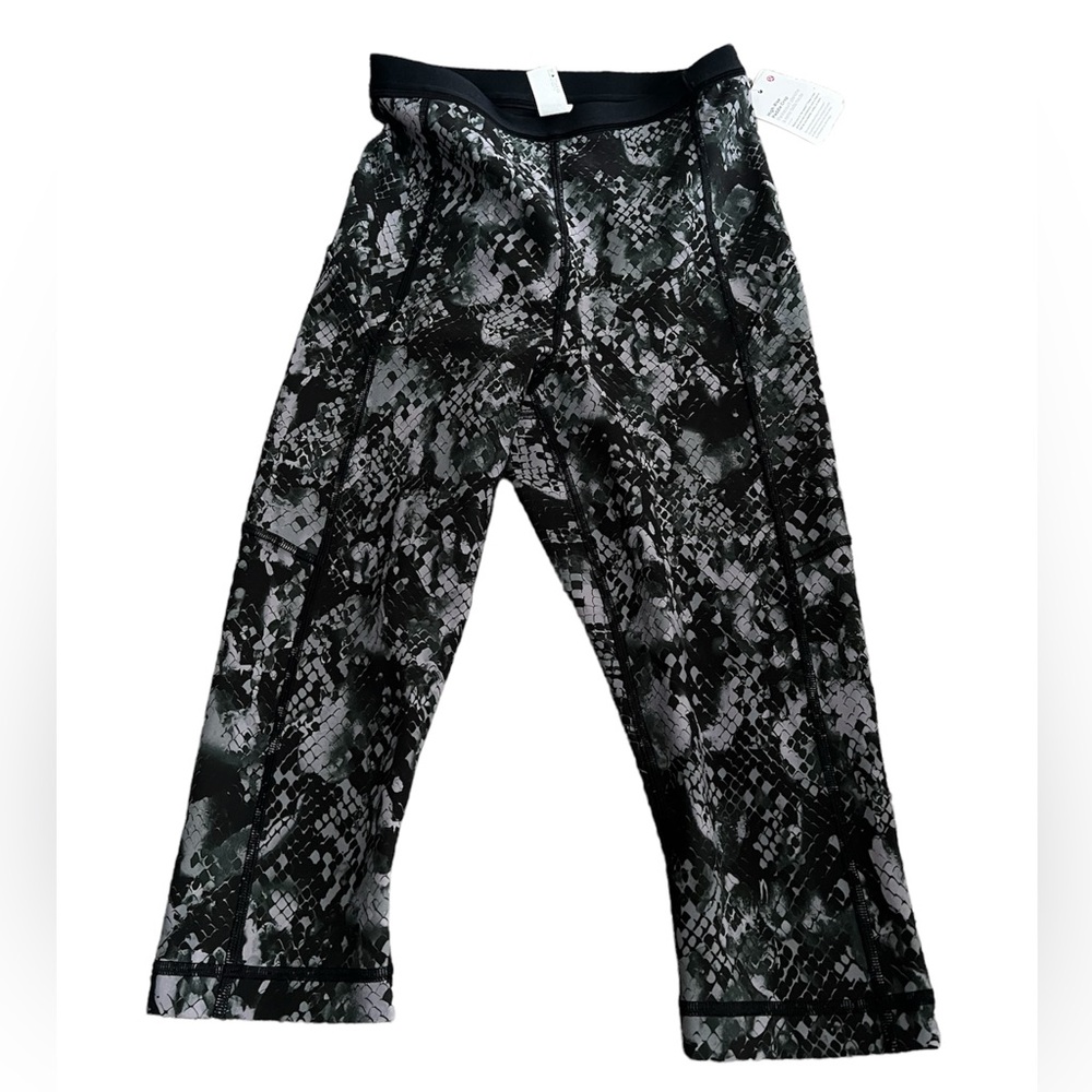 Lululemon high rise paddle crop leggings